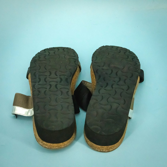 Naot 42 Size 11-11.5 Frankie Black Tan Silver Metallic Leather Slip On Sandals - Picture 5 of 6